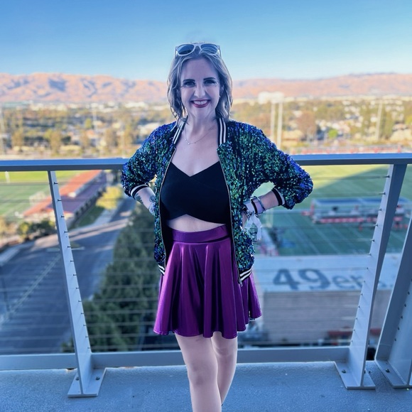 Meet your Posher, April - Picture 3 of 10